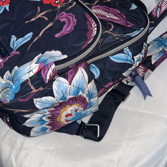 Vera Bradley Women’s Performance Twill Small Backpack - Picture 4 of 10